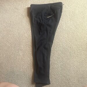 Nike Dri-Fit Capri leggings